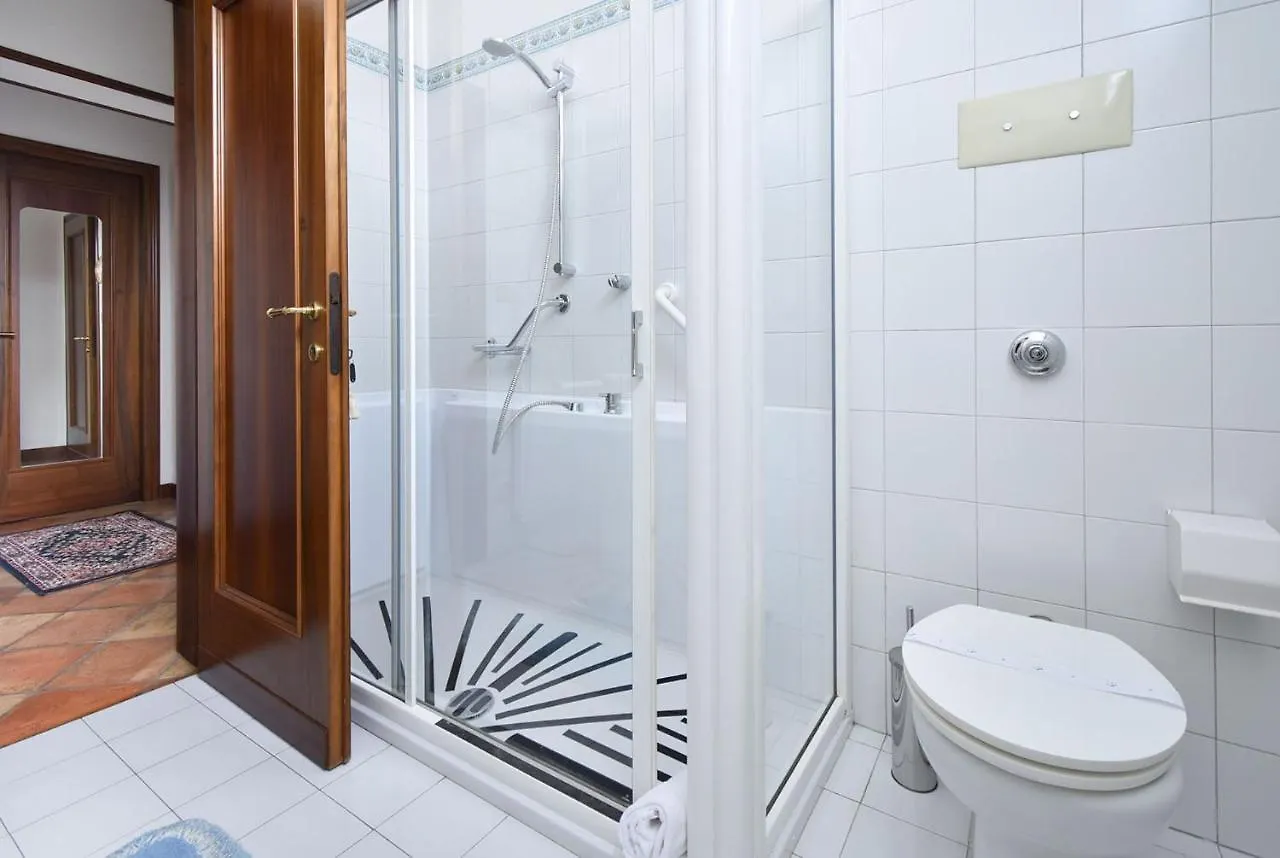 Historical Downtown Apartment Padova Italy