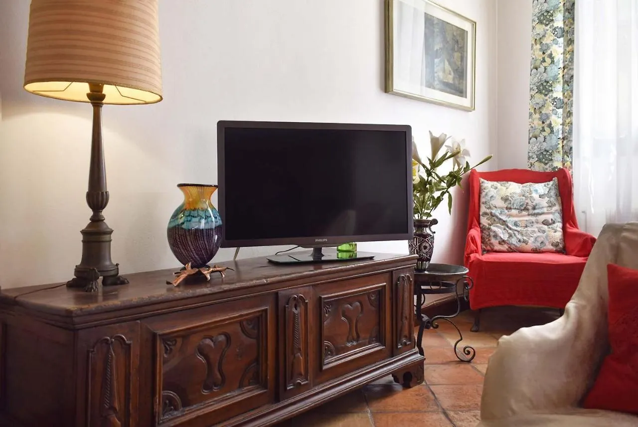 Historical Downtown Apartment Padova