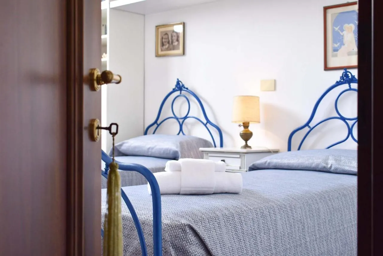 Historical Downtown Apartment Padova