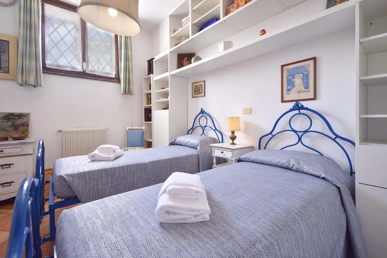 Historical Downtown Apartment Padova