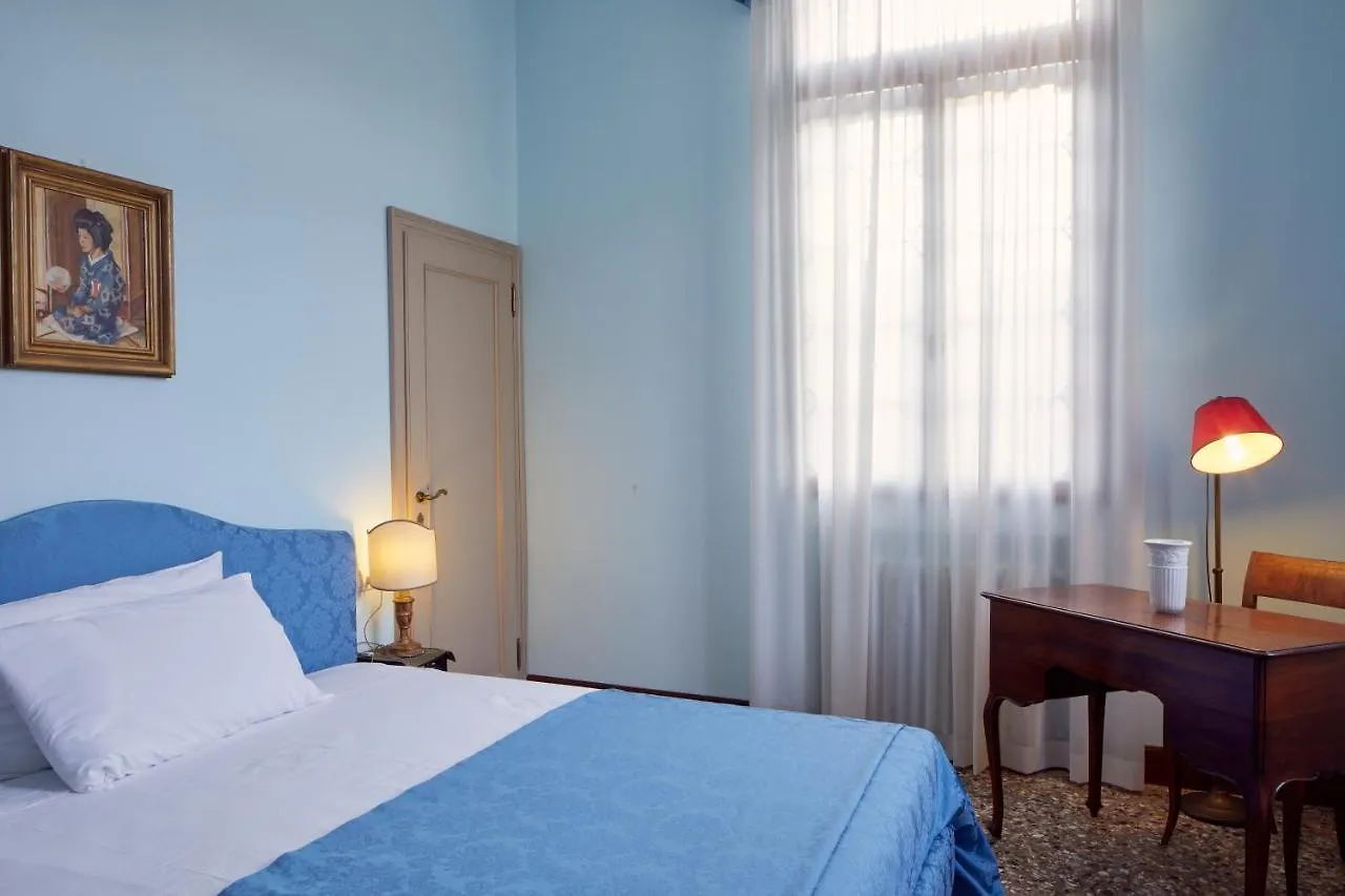 Historical Downtown Apartment Padova