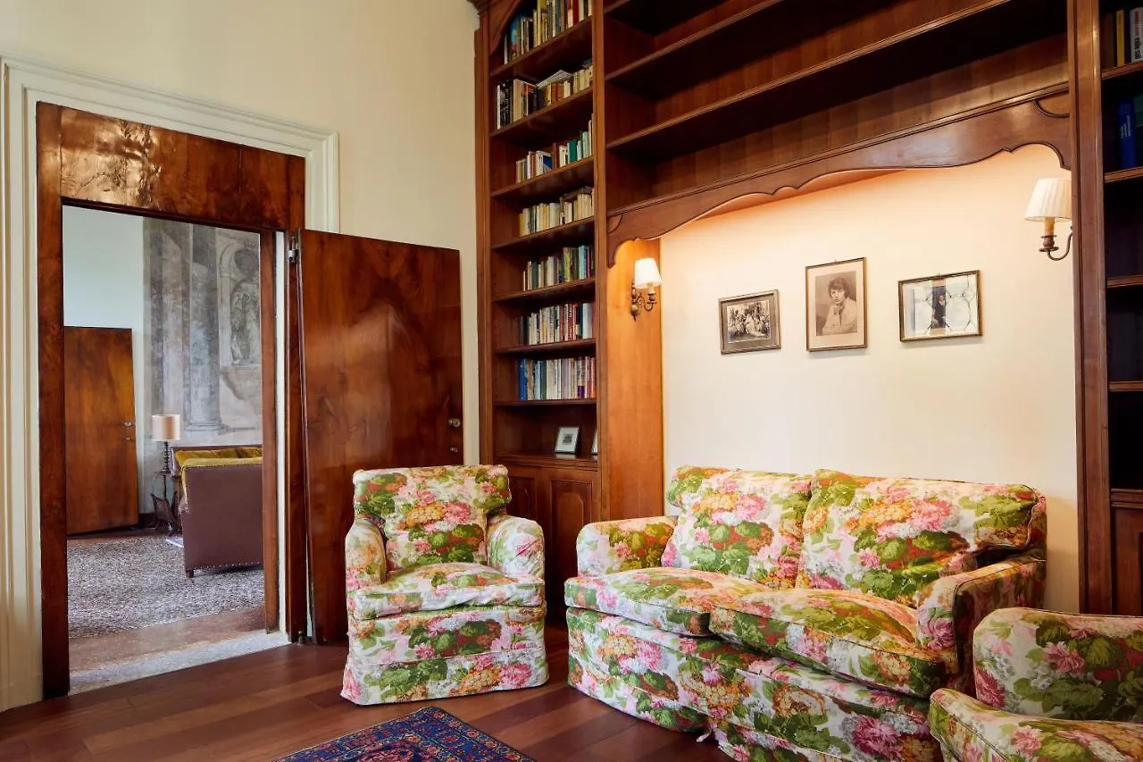 Historical Downtown Apartment Padova