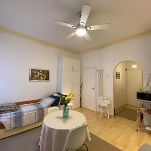 Antica Casa Marsilio Apartment